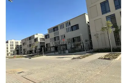 Office Space - 3 Bedrooms - 2 Bathrooms for sale in District 5 - 5th Settlement Compounds - The 5th Settlement - New Cairo City - Cairo