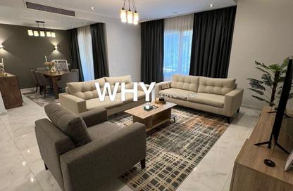 Apartment - 2 Bedrooms - 2 Bathrooms for sale in Palm Hills Village Gate - South Investors Area - New Cairo City - Cairo