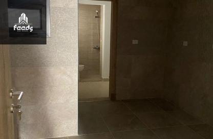 Apartment - 3 Bedrooms - 3 Bathrooms for sale in Fifth Square - The 5th Settlement - New Cairo City - Cairo