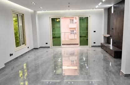 شقة - 3 غرف نوم - 3 حمامات للبيع في شارع سوريا - المهندسين - الجيزة