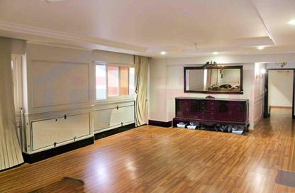 Apartment - 3 Bedrooms - 1 Bathroom for sale in El Riada School St. - Smouha - Hay Sharq - Alexandria
