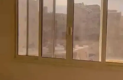 شقة - 3 غرف نوم - 2 حمامات للبيع في الحي الرابع - مدينة 6 أكتوبر - الجيزة