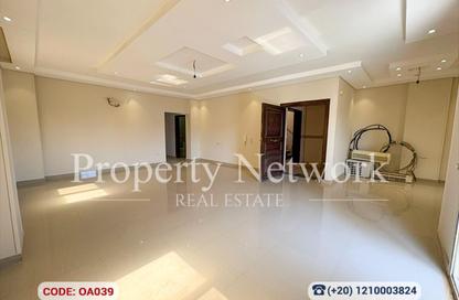 Apartment - 3 Bedrooms - 3 Bathrooms for sale in Al Sadat Axis - The 1st Settlement - New Cairo City - Cairo