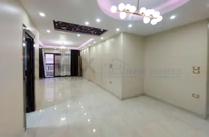 شقة - 3 غرف نوم - 1 حمام للايجار في كامب شيزار - حي وسط - الاسكندرية شقة - 3 غرف نوم - 1 حمام للايجار في كامب شيزار - حي وسط - الاسكندرية