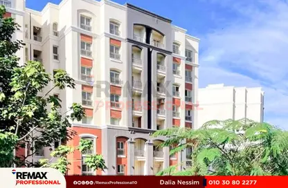 Apartment - 4 Bedrooms - 3 Bathrooms for sale in Alex West - Alexandria Compounds - Alexandria