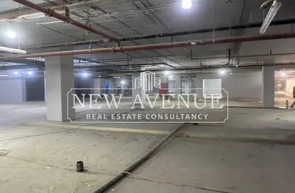 مساحات مكتبية - غرفة نوم - 1 حمام للبيع في شارع ال ٩٠ الجنوبي - شارع التسعين الجنوبي - التجمع الخامس - مدينة القاهرة الجديدة - القاهرة