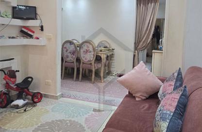 Apartment - 2 - 1 for sale in Al Geish Road - Camp Chezar - Hay Wasat - Alexandria