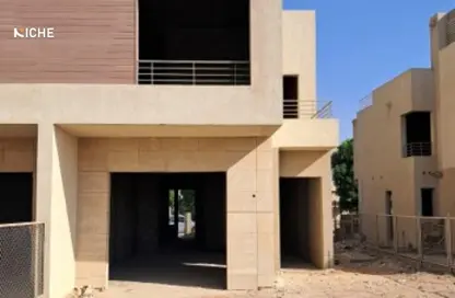 منزل مزدوج - 5 غرف نوم - 6 حمامات للبيع في ذا كراون - طريق مصر اسكندرية الصحراوي - مدينة 6 أكتوبر - الجيزة