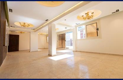 شقة - 3 غرف نوم - 2 حمامات للبيع في شارع إسكندر إبراهيم - ميامي - حي اول المنتزة - الاسكندرية
