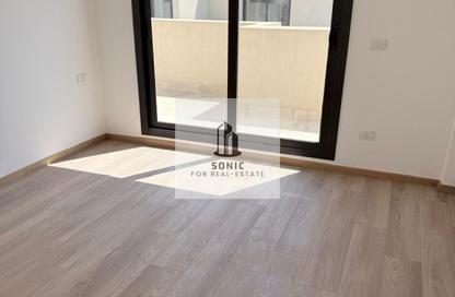 Apartment - 3 Bedrooms - 2 Bathrooms for sale in Villa Square - Fifth Square - The 5th Settlement - New Cairo City - Cairo Apartment - 3 Bedrooms - 2 Bathrooms for sale in Villa Square - Fifth Square - The 5th Settlement - New Cairo City - Cairo