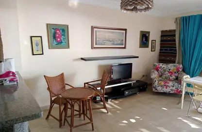 Apartment - 3 Bedrooms - 2 Bathrooms for sale in La Vista 6 - La Vista - Al Ain Al Sokhna - Suez