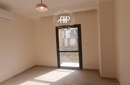 شقة - 3 غرف نوم - 3 حمامات للايجار في ذا كورت ياردز - كمبوندات الشيخ زايد - الشيخ زايد - الجيزة