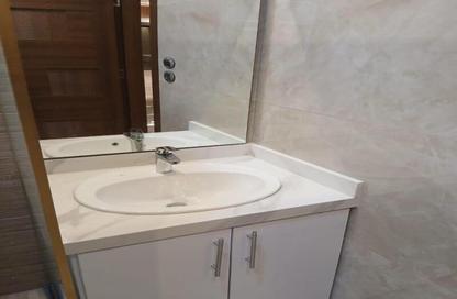 Apartment - 4 Bedrooms - 3 Bathrooms for rent in El Yasmeen 2 - El Yasmeen - New Cairo City - Cairo Apartment - 4 Bedrooms - 3 Bathrooms for rent in El Yasmeen 2 - El Yasmeen - New Cairo City - Cairo