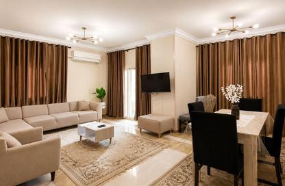 Apartment - 3 Bedrooms - 2 Bathrooms for rent in Mostashareen - North Investors Area - New Cairo City - Cairo