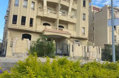 Apartment - 3 Bedrooms - 2 Bathrooms for sale in Al Mohandes Ahmed Kamal Hamdy St. - 16th District - Sheikh Zayed City - Giza