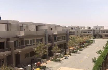 شقة - 3 غرف نوم - 3 حمامات للبيع في جراندا لايف - كمبوندات الشروق - مدينة الشروق - القاهرة