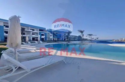 Chalet - 2 Bedrooms - 2 Bathrooms for sale in Salt - Ras Al Hekma - North Coast