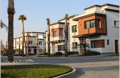 Townhouse - 5 Bedrooms - 4 Bathrooms for sale in Azzar - 5th Settlement Compounds - The 5th Settlement - New Cairo City - Cairo