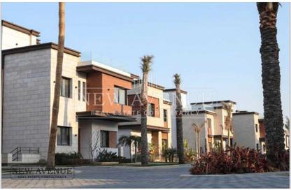 Townhouse - 5 Bedrooms - 4 Bathrooms for sale in Azzar - 5th Settlement Compounds - The 5th Settlement - New Cairo City - Cairo