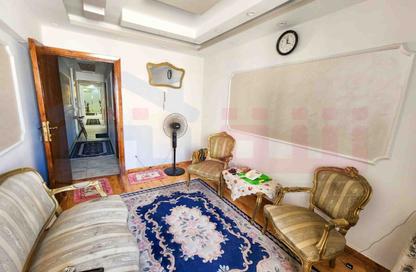 Apartment - 3 Bedrooms - 1 Bathroom for rent in Smouha Square - Smouha - Hay Sharq - Alexandria