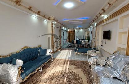 Apartment - 3 Bedrooms - 2 Bathrooms for rent in Camp Chezar - Hay Wasat - Alexandria