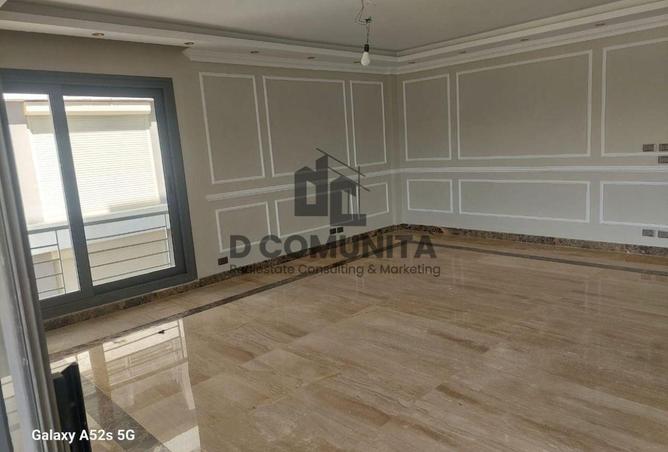 74038851 - Property Image 2