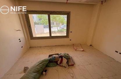 شقة - 2 - 2 للبيع في جاليريا  مون فالى - المستثمرين الجنوبية - مدينة القاهرة الجديدة - القاهرة
