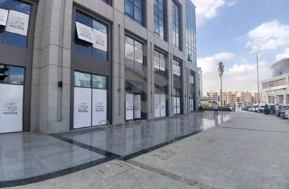 محل تجاري - استوديو للايجار في فى90 - شارع التسعين الشمالي - التجمع الخامس - مدينة القاهرة الجديدة - القاهرة