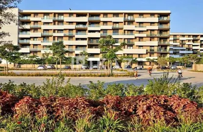 شقة - 2 غرف نوم - 2 حمامات للبيع في كمبوند البروج - كمبوندات الشروق - مدينة الشروق - القاهرة