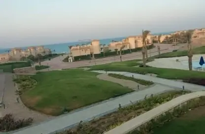 Chalet - 2 Bedrooms - 2 Bathrooms for sale in La Vista Gardens - La Vista - Al Ain Al Sokhna - Suez