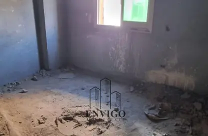 شقة - 3 غرف نوم - 2 حمامات للبيع في شارع حسني العشماوي - ميدان هليوبوليس - النزهة - القاهرة