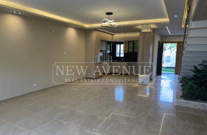 Villa - 2 Bedrooms - 3 Bathrooms for rent in Cluster 18 - Hyde Park - New Cairo City - Cairo