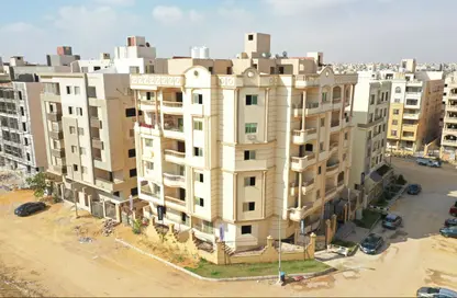 Apartment - 3 Bedrooms - 2 Bathrooms for sale in Bait Alwatan - The 5th Settlement - New Cairo City - Cairo