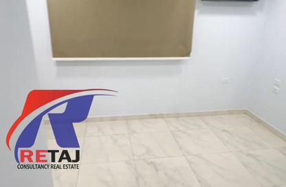 Office Space - Studio - 1 Bathroom for rent in Al Tayaran St. - Al Sharekat - Nasr City - Cairo