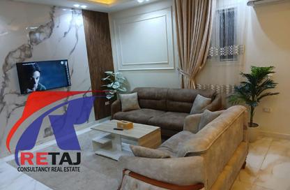 شقة - 2 غرف نوم - 2 حمامات للايجار في شارع حسني احمد خلف - المنطقة السادسة - مدينة نصر - القاهرة
