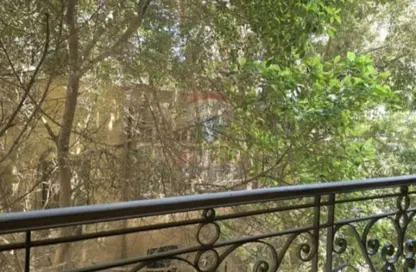 Apartment - 3 Bedrooms - 2 Bathrooms for sale in Mahmoud Azmy St. - Zamalek - Cairo
