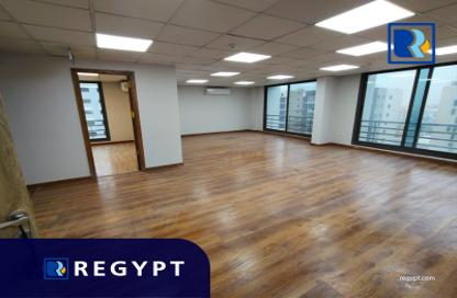 Office Space - Studio - 7+ for rent in South Gate Mall - South Teseen St. - The 5th Settlement - New Cairo City - Cairo
