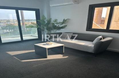 Office Space - Studio - 2 for rent in Hyde Park Business District Mall - South Teseen St. - The 5th Settlement - New Cairo City - Cairo