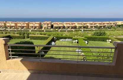 منزل مزدوج - 3 غرف نوم - 3 حمامات للبيع في تلال السخنة - العين السخنة - السويس