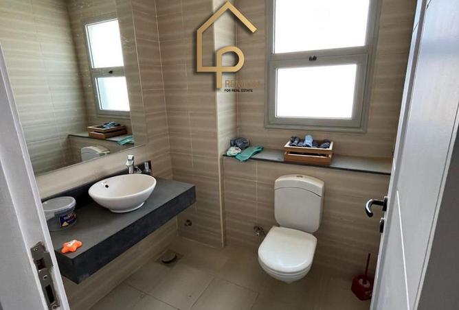 8593270 - Property Image 3