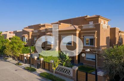 Villa - 4 - 4 for sale in La Nuova Vista - North Investors Area - New Cairo City - Cairo