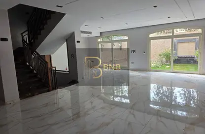 فيلا - 6 غرف نوم - 6 حمامات للايجار في فالينو - المستثمرين الشمالية - مدينة القاهرة الجديدة - القاهرة