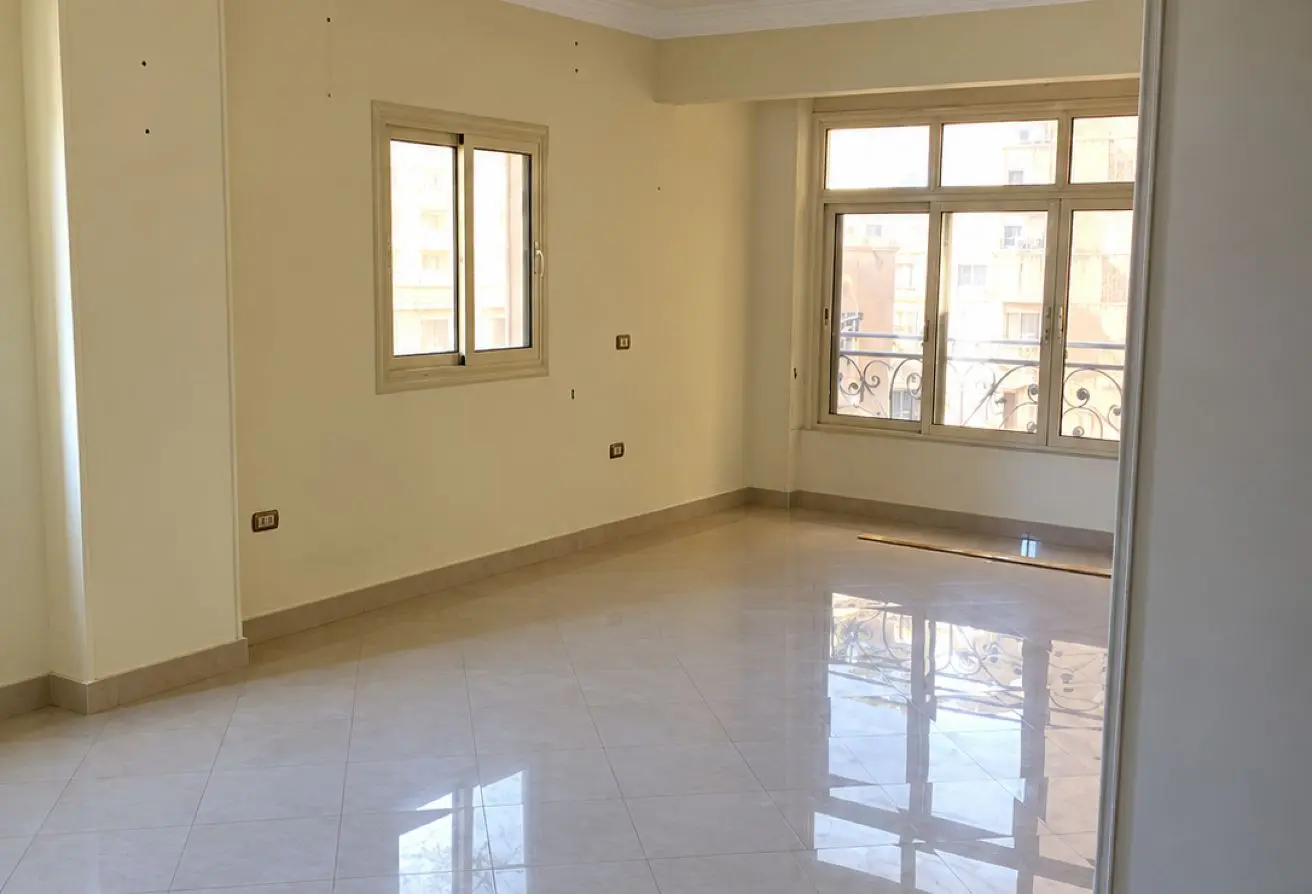 112424404 - Property Main Image
