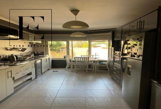 8602404 - Property Image 2