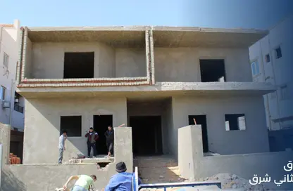Apartment - 3 Bedrooms - 3 Bathrooms for sale in 2nd Neighborhood - 2nd District East - Shorouk City - Cairo