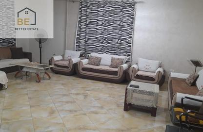 Apartment - 3 Bedrooms - 2 Bathrooms for sale in Area E - Ganoob El Acadimia - New Cairo City - Cairo