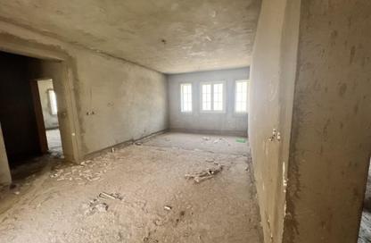 Villa - 4 - 4 for sale in Cluster 4 - Hyde Park - New Cairo City - Cairo