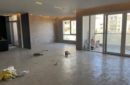 Apartment - 3 Bedrooms - 3 Bathrooms for rent in Hyde Park - New Cairo City - Cairo