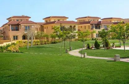 Apartment - 2 Bedrooms - 3 Bathrooms for sale in Hyde Park - New Cairo City - Cairo