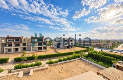 Townhouse - 4 - 3 for sale in New Giza - Cairo Alexandria Desert Road - 6 October City - Giza